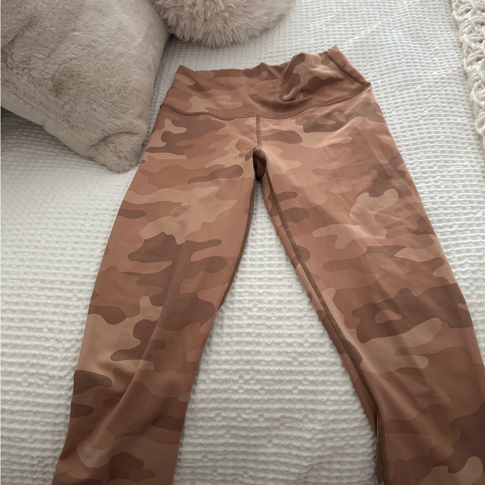 Fabletics Women's Tan Camouflage Leggings